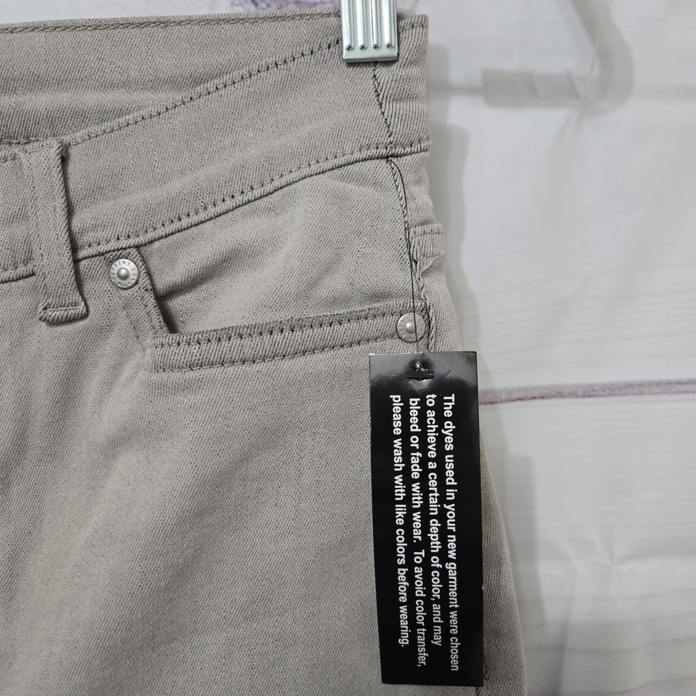 Canyon Retreat Wide Leg Distressed Jeans - Picture 6 of 11